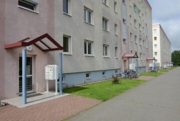 Wohnung in ruhiger Lage mit Balkon, 03119 Welzow, Etagenwohnung